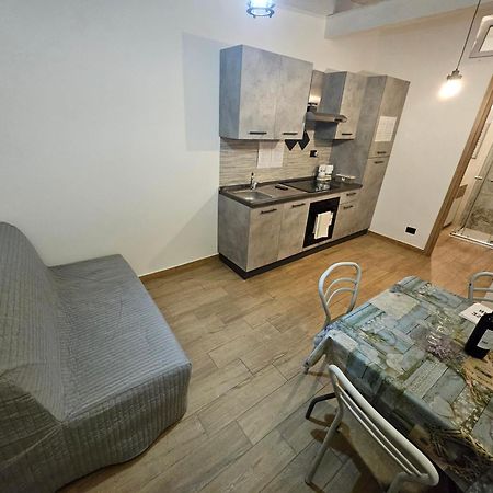 Casa Vacanze Dragona 15 Min Fco 10 Min Ostia Acilia Extérieur photo