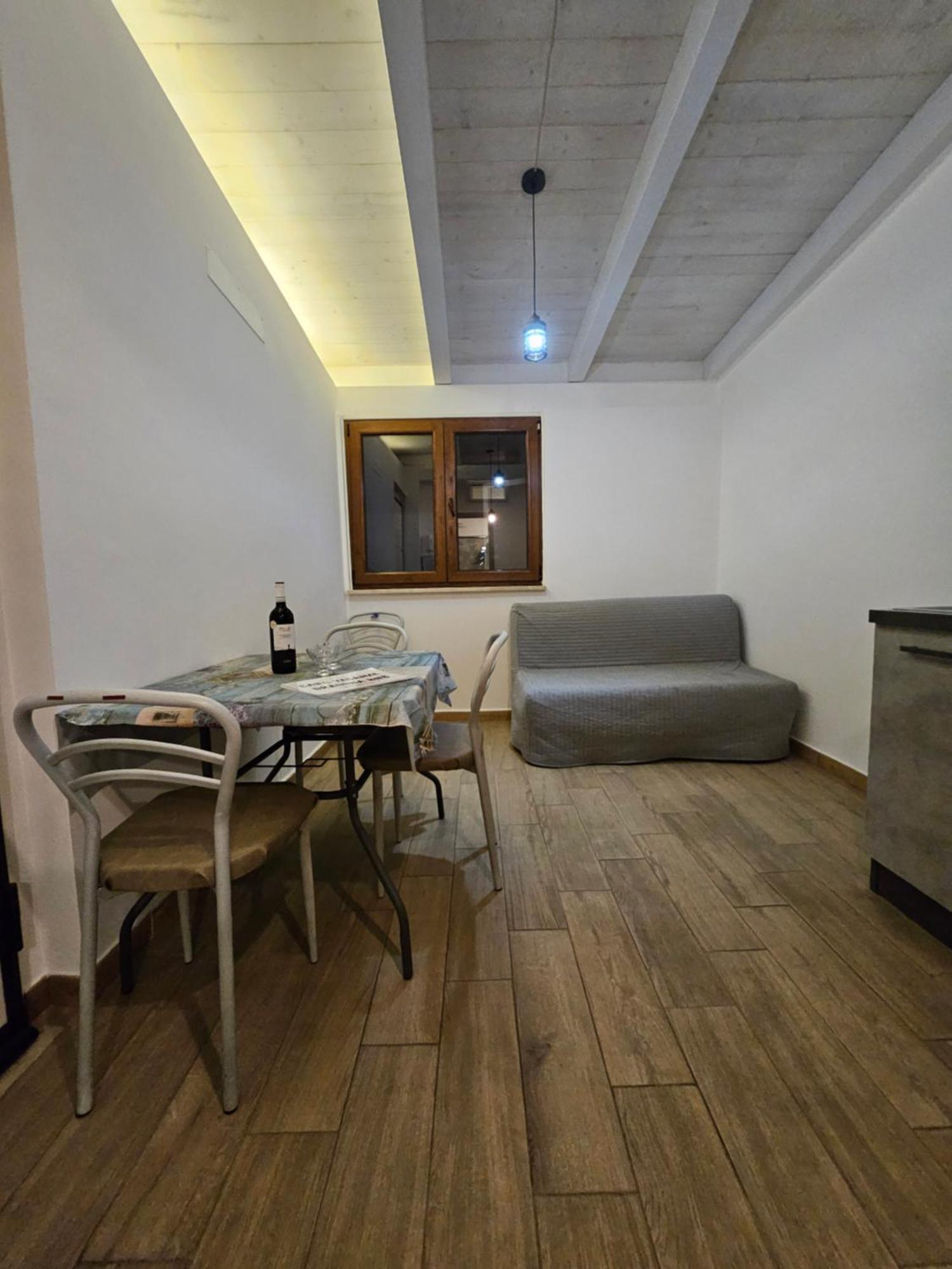 Casa Vacanze Dragona 15 Min Fco 10 Min Ostia Acilia Extérieur photo